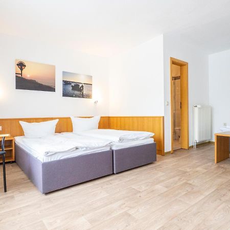 Motel Στράλσουντ Εξωτερικό φωτογραφία