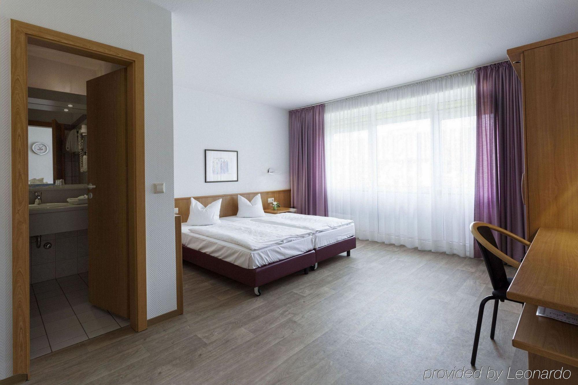 Motel Στράλσουντ Εξωτερικό φωτογραφία