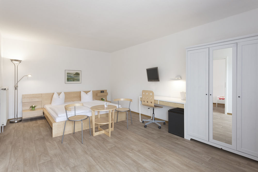 Motel Στράλσουντ Εξωτερικό φωτογραφία