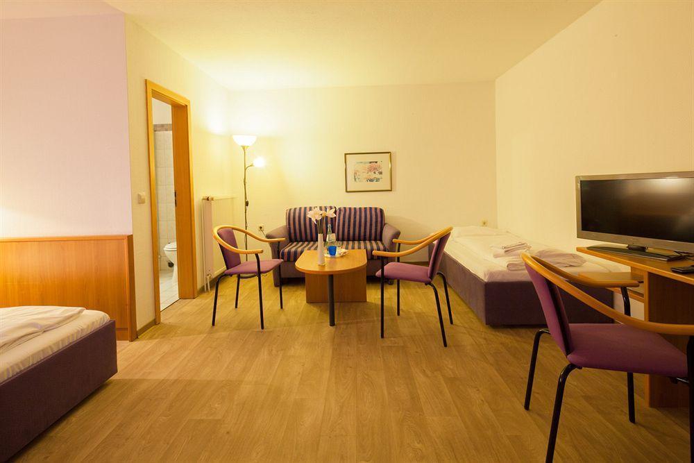 Motel Στράλσουντ Εξωτερικό φωτογραφία