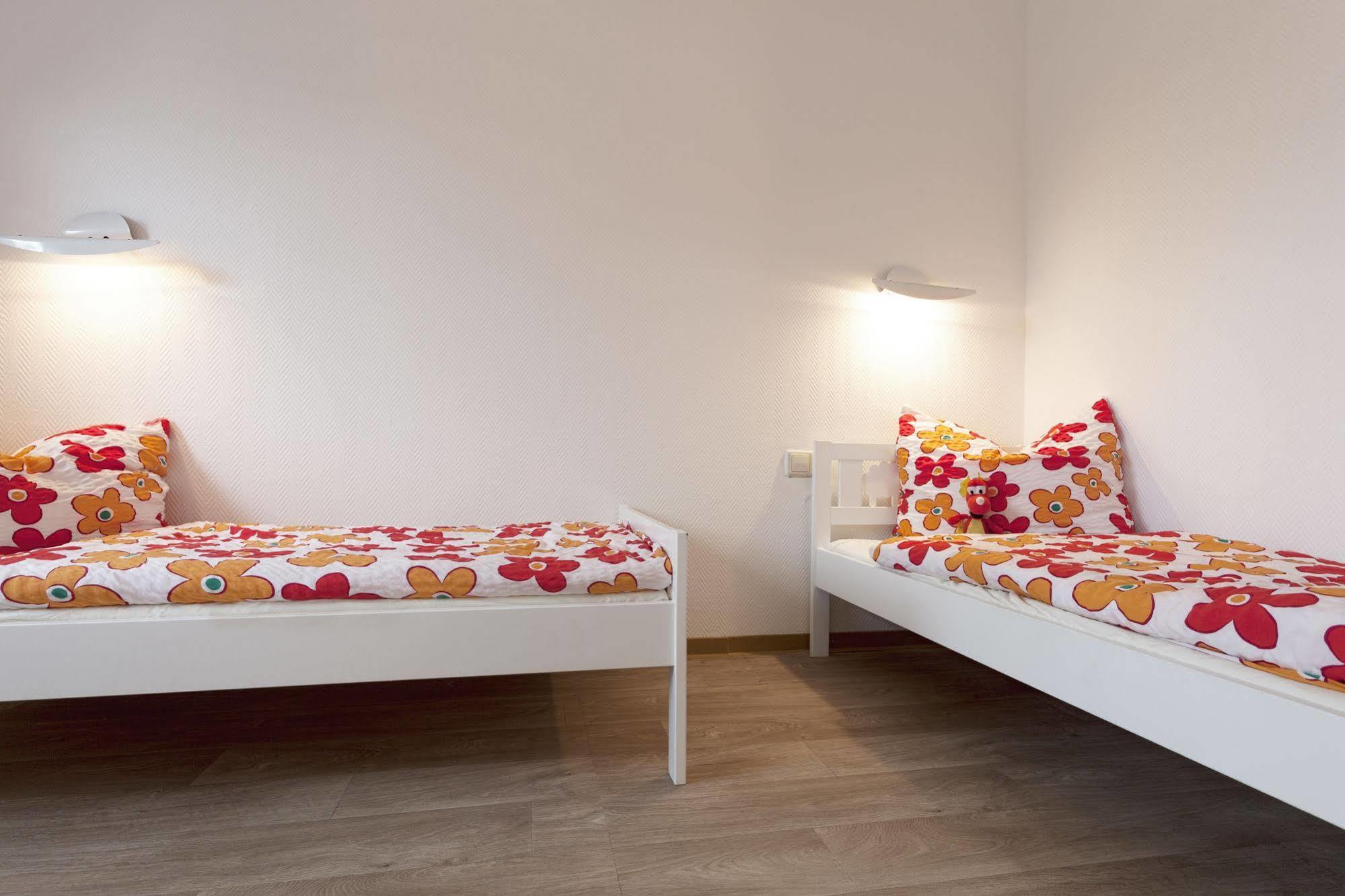 Motel Στράλσουντ Εξωτερικό φωτογραφία