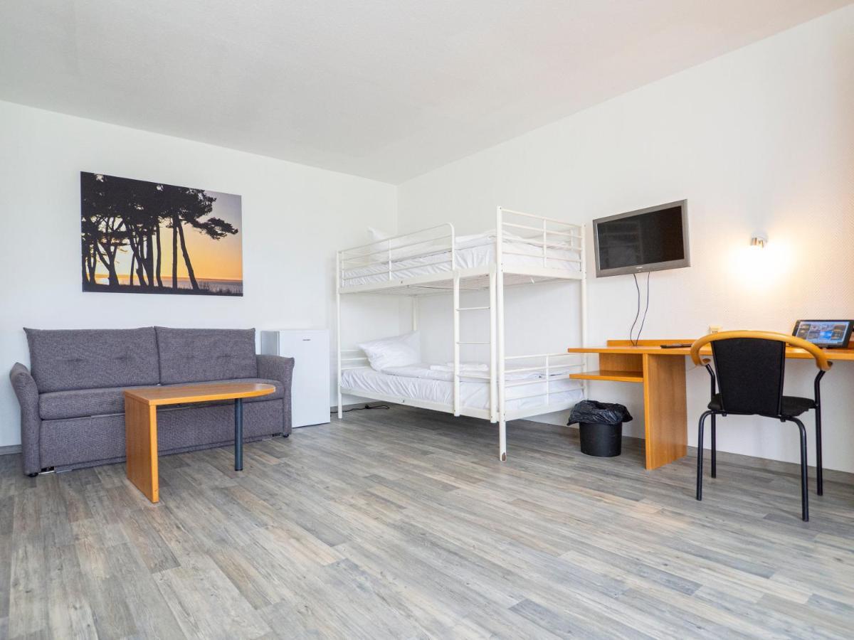 Motel Στράλσουντ Εξωτερικό φωτογραφία