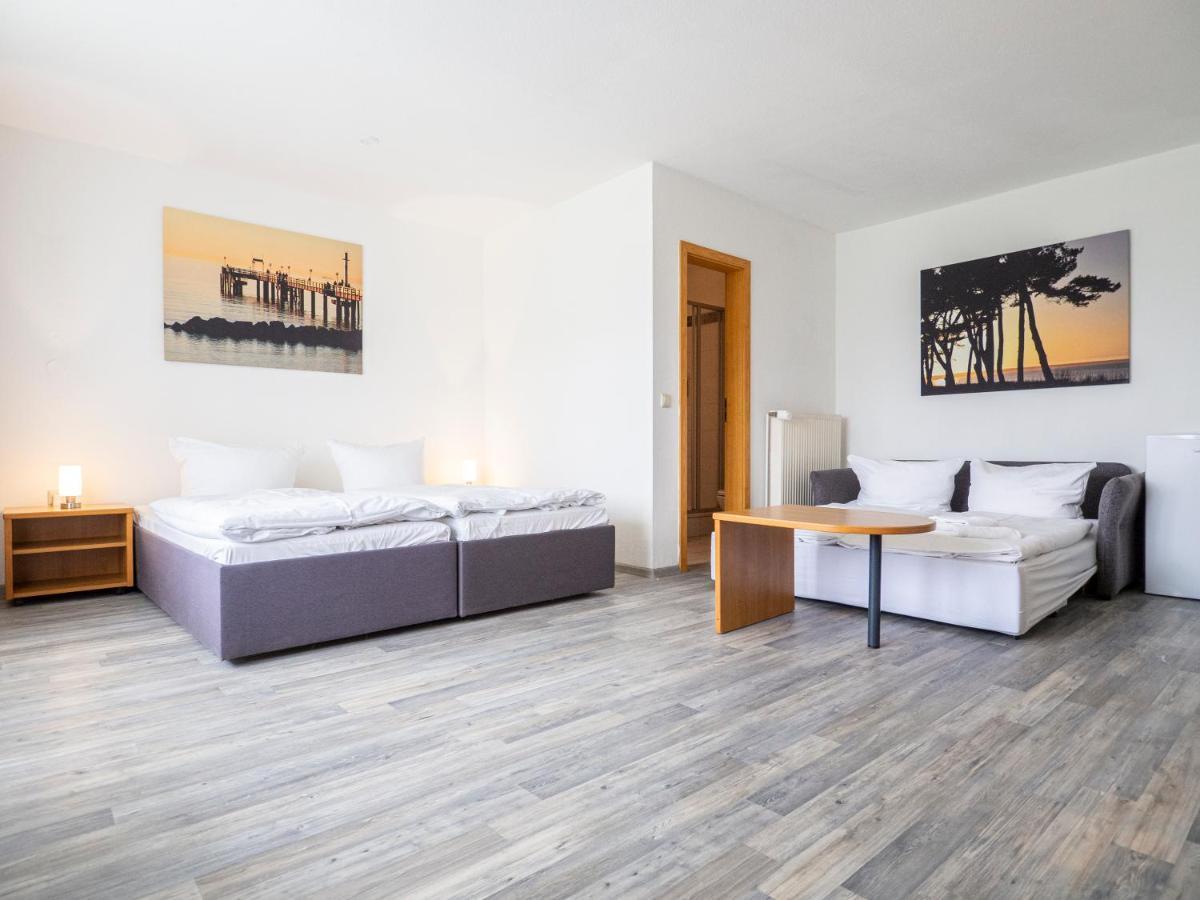 Motel Στράλσουντ Εξωτερικό φωτογραφία