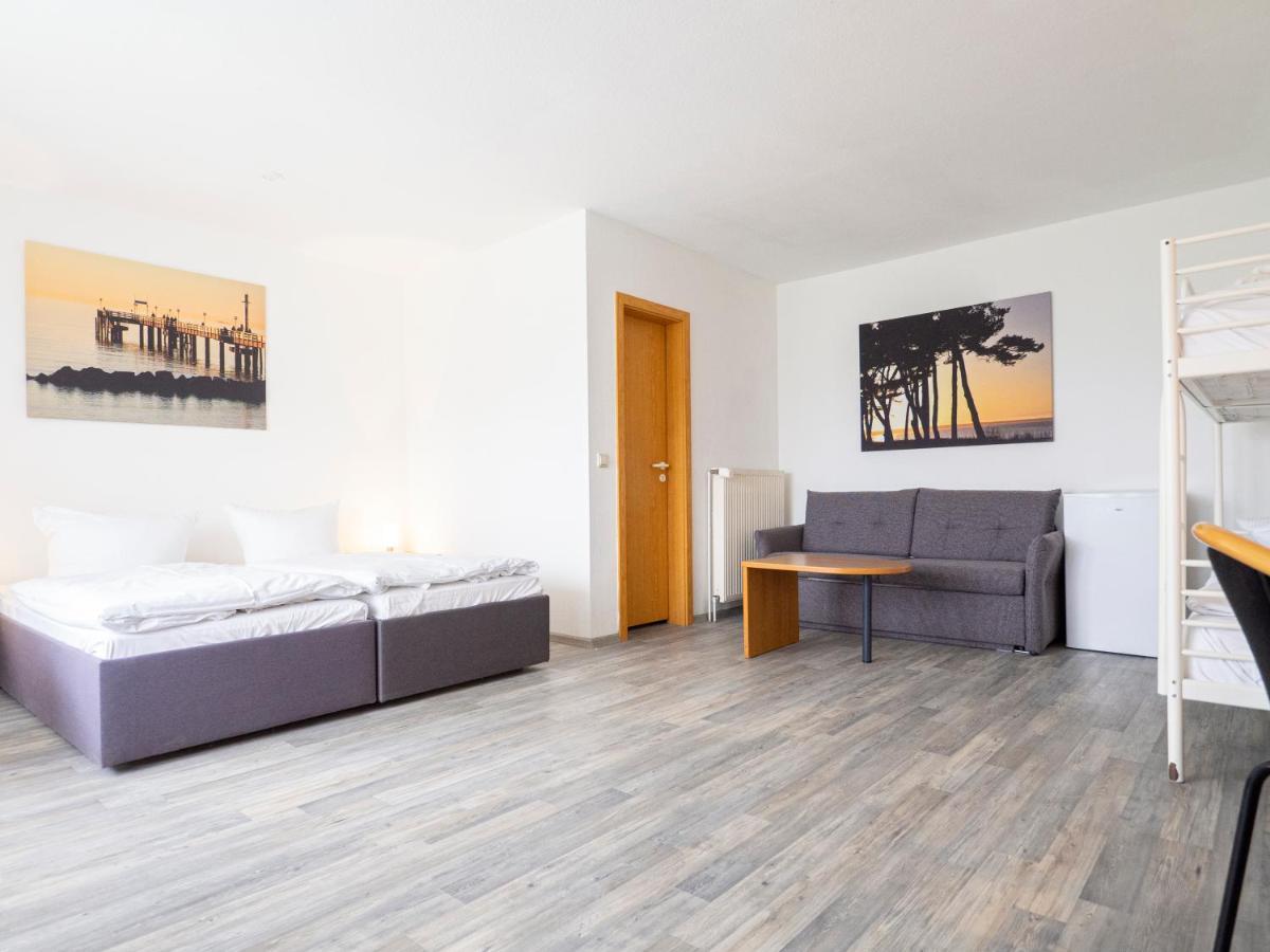 Motel Στράλσουντ Εξωτερικό φωτογραφία