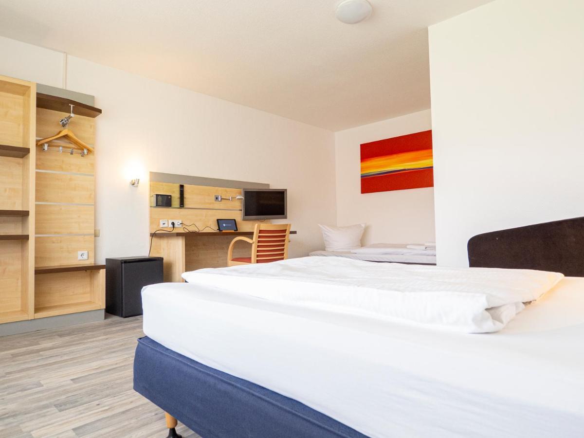Motel Στράλσουντ Εξωτερικό φωτογραφία
