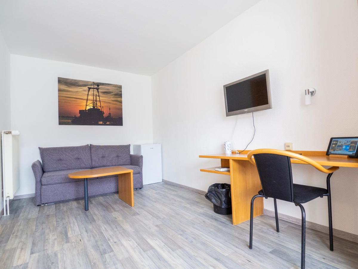Motel Στράλσουντ Εξωτερικό φωτογραφία